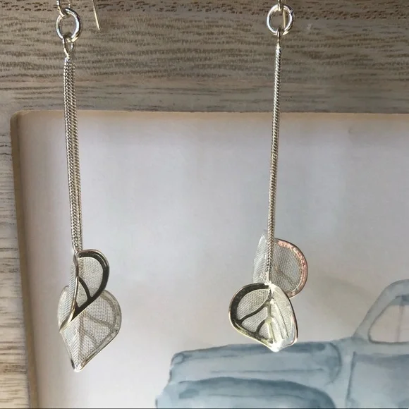 Sweet Valentine Heart-Shaped Leaves Dangle from Silver-Toned Earrings - Picture 5 of 7